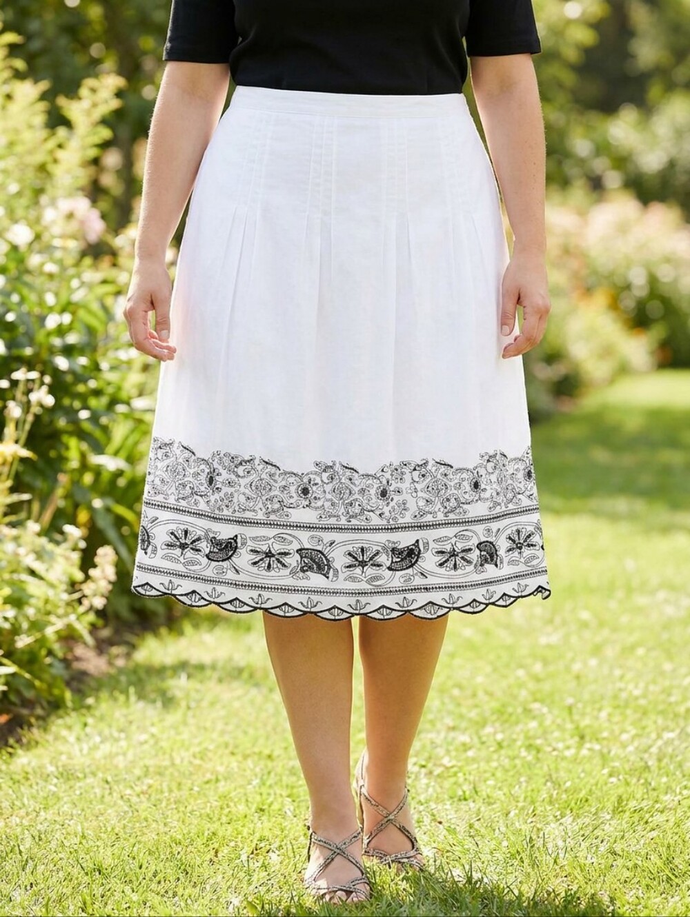 Pendleton White Cotton Embroidered Pleated Peasant Midi Skirt